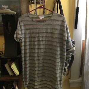 NWOT LulaRoe Elegance Irma Gray metallic stitch